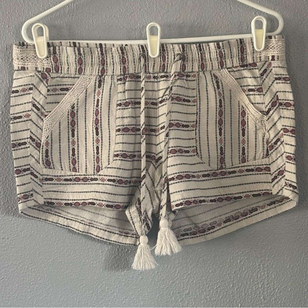 Jolt White Black and Pink Patterned Summer Shorts Womens Size 11/30W